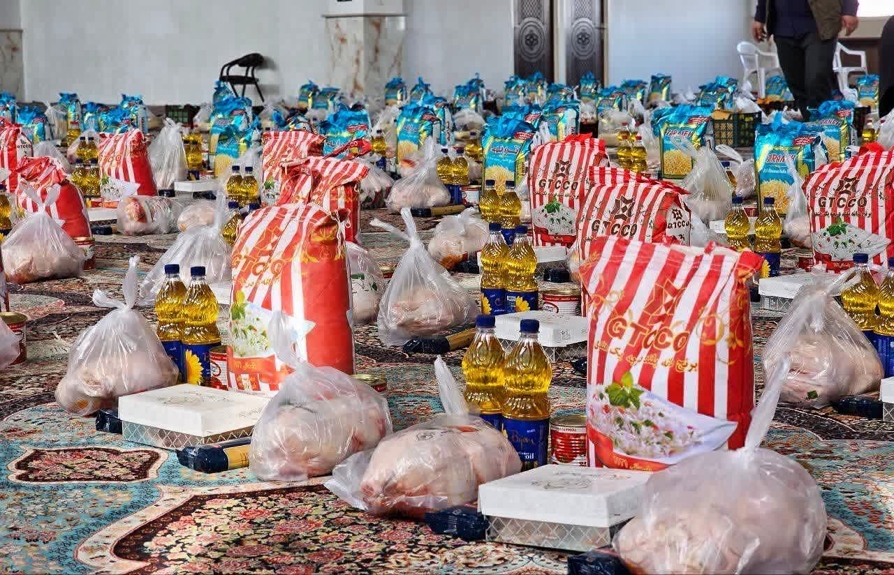 توزیع بسته معیشتی بین ۱۶۰ خانواده زندانی چهارباغ