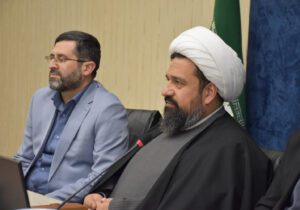 «شعر» رسانه مد نظر رهبر انقلاب است