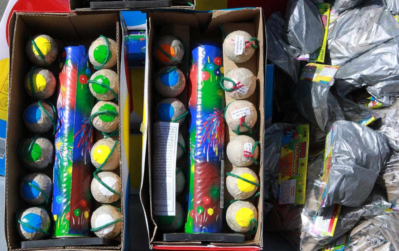 ممنوعیت فروش موادمحترقه پرخطر در صنوف چهارباغ