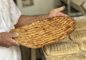 تنور نانوائی‌های چهارباغ با قطع گاز هم داغ است