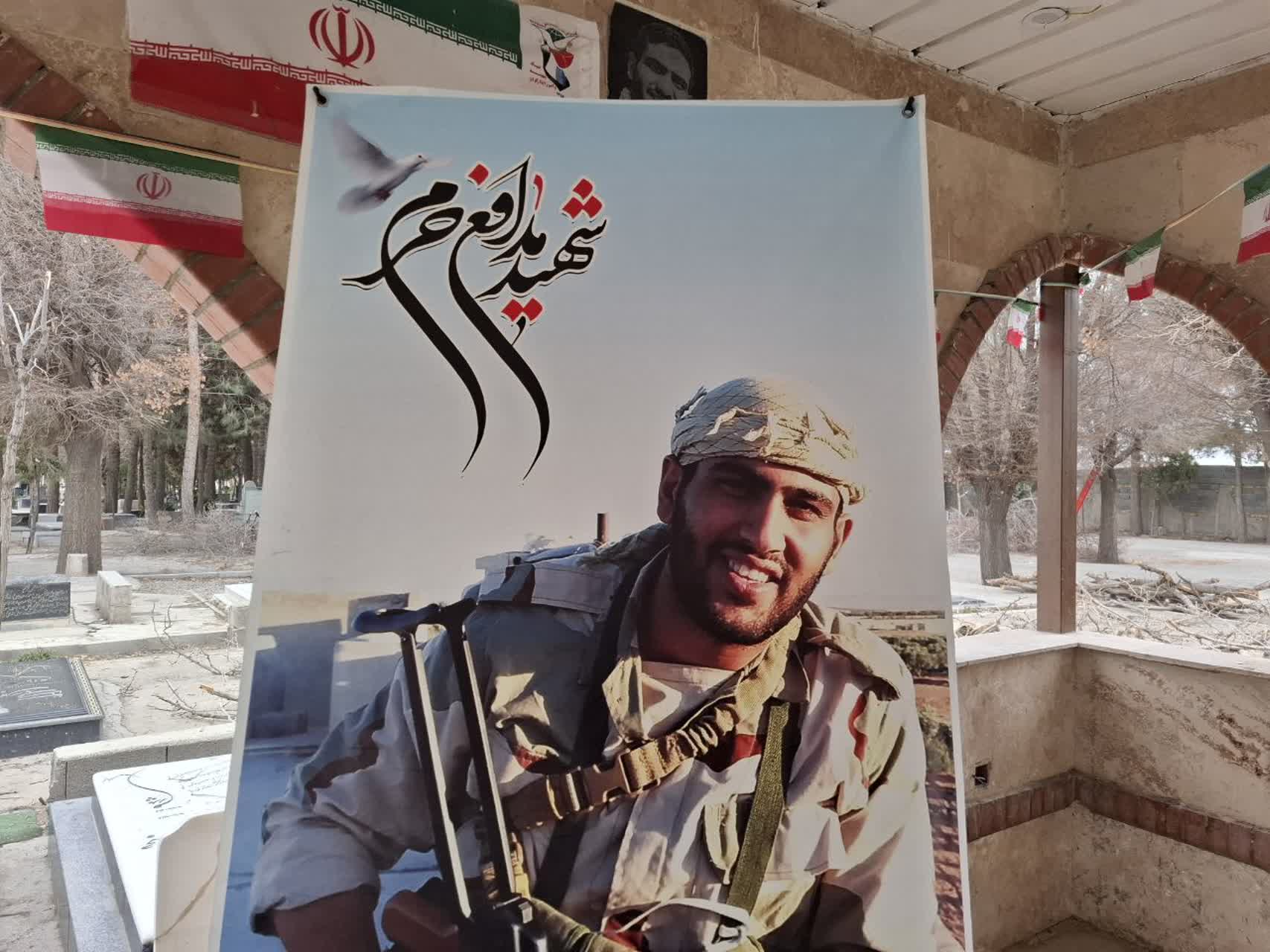 اصغر الیاسی، شهیدی که «مخفیانه» دستگیر نیازمندان بود