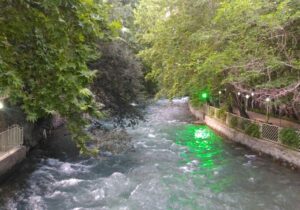 گردشگران در حاشیه رودخانه‌های البرز توقف نکنند