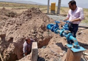 مشکل فنی چاه آب روستای طاووسیه رفع شد