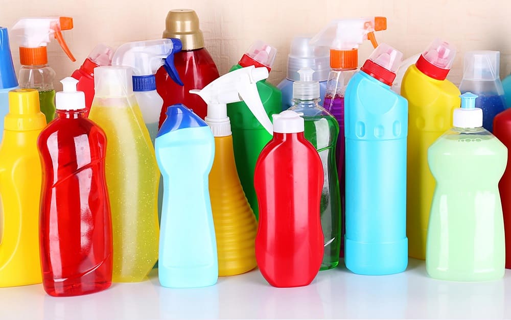 کشف ۳۲۸ قلم مواد شوینده فاسد در چهارباغ