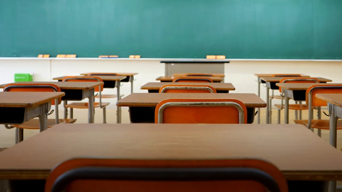 کمبود ۲۲ مدرسه در چهارباغ نیارمند حمایت خیرین