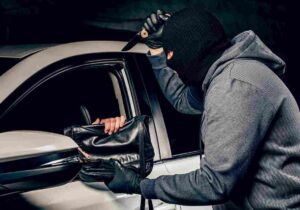 انهدام باند سرقت به عنف در چهارباغ