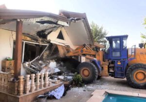 رفع تصرف ۶ هزار مترمربع از اراضی چهارباغ