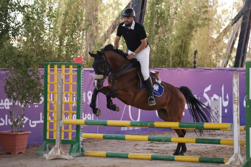 مسابقات پرش با اسب البرز در چهارباغ برگزار شد