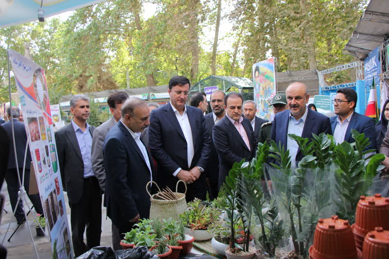 کشت گلخانه‌ای؛ کلید عبور از کم آبی کشور