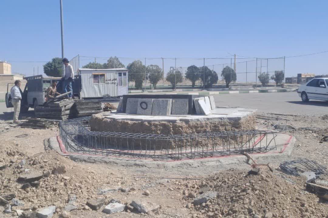 عملیات آرماتوربندی یادمان شهدای گمنام شهرک پیام