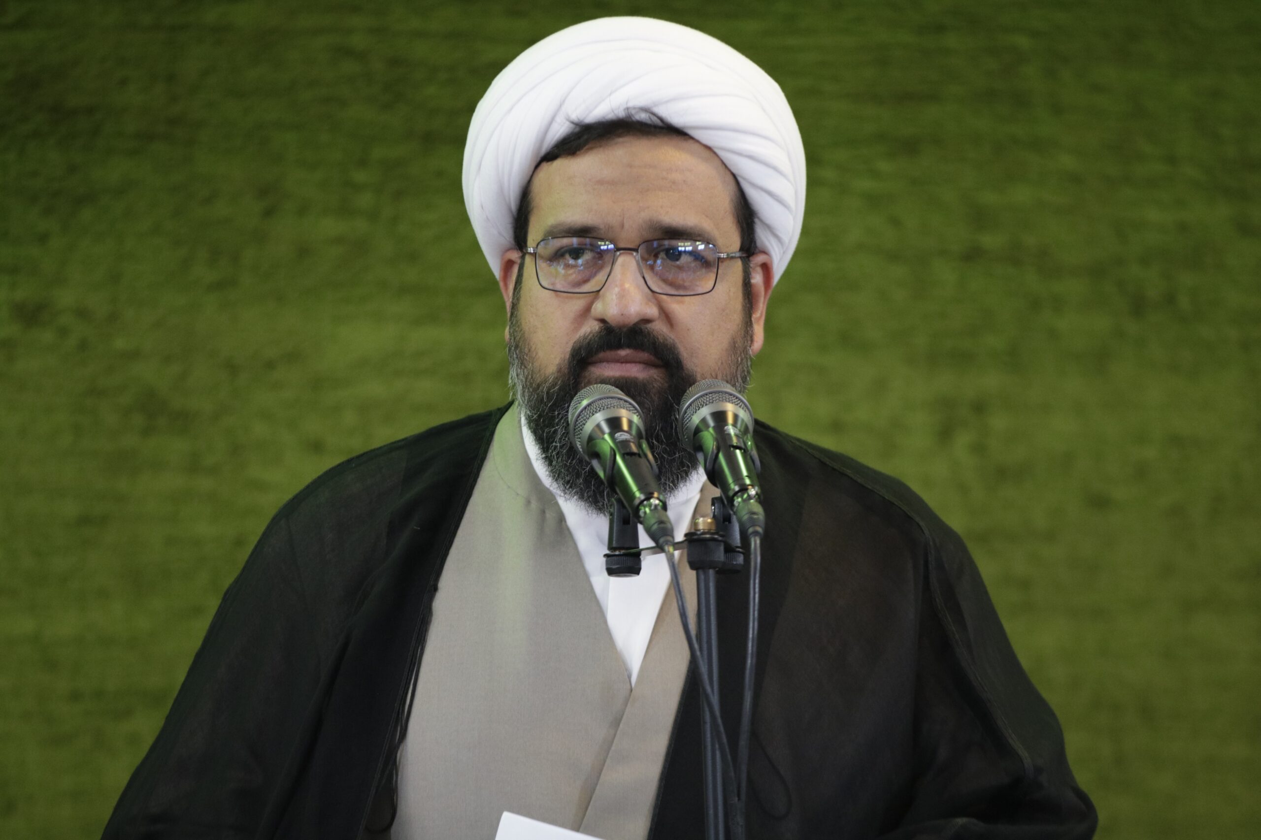 عوامل نابسامانی اقتصادی وقیحانه نسخه می‌پیچند