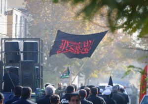 چهارباغ در سوگ حضرت فاطمه (س) سیاه‌ پوش شد