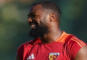 استقلال با ۲ غائب خارجی در دربی ۱۰۶