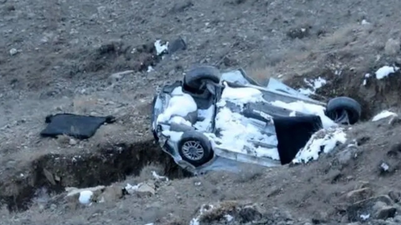 سقوط مرگبار دنا به دره در جاده چالوس