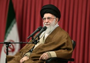 مهم‌ترین جمله امام شهید انقلاب در سال ۱۴۰۴ را انتخاب کنید