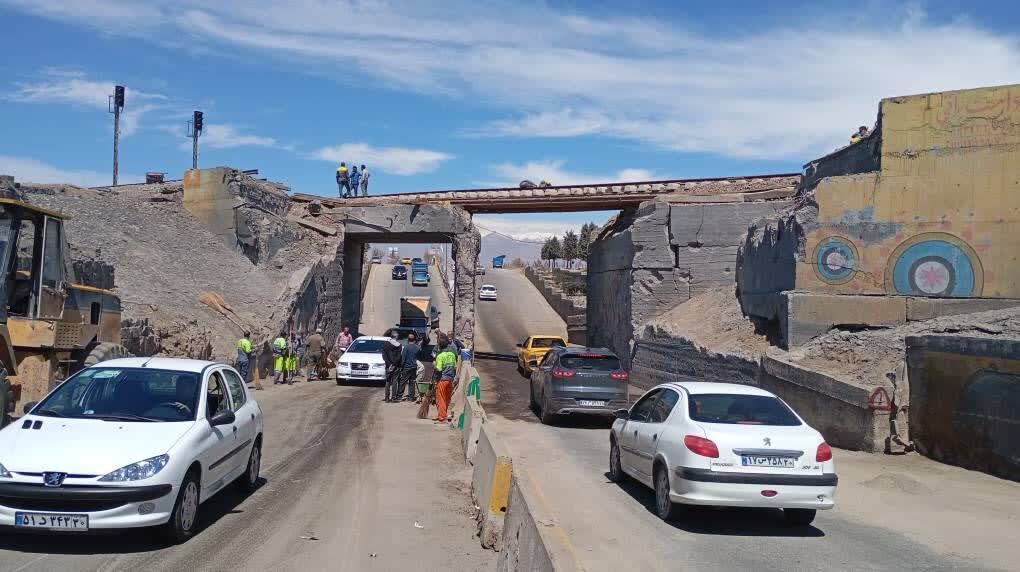 مراحل پایانی بازسازی پل راه آهن چهارباغ