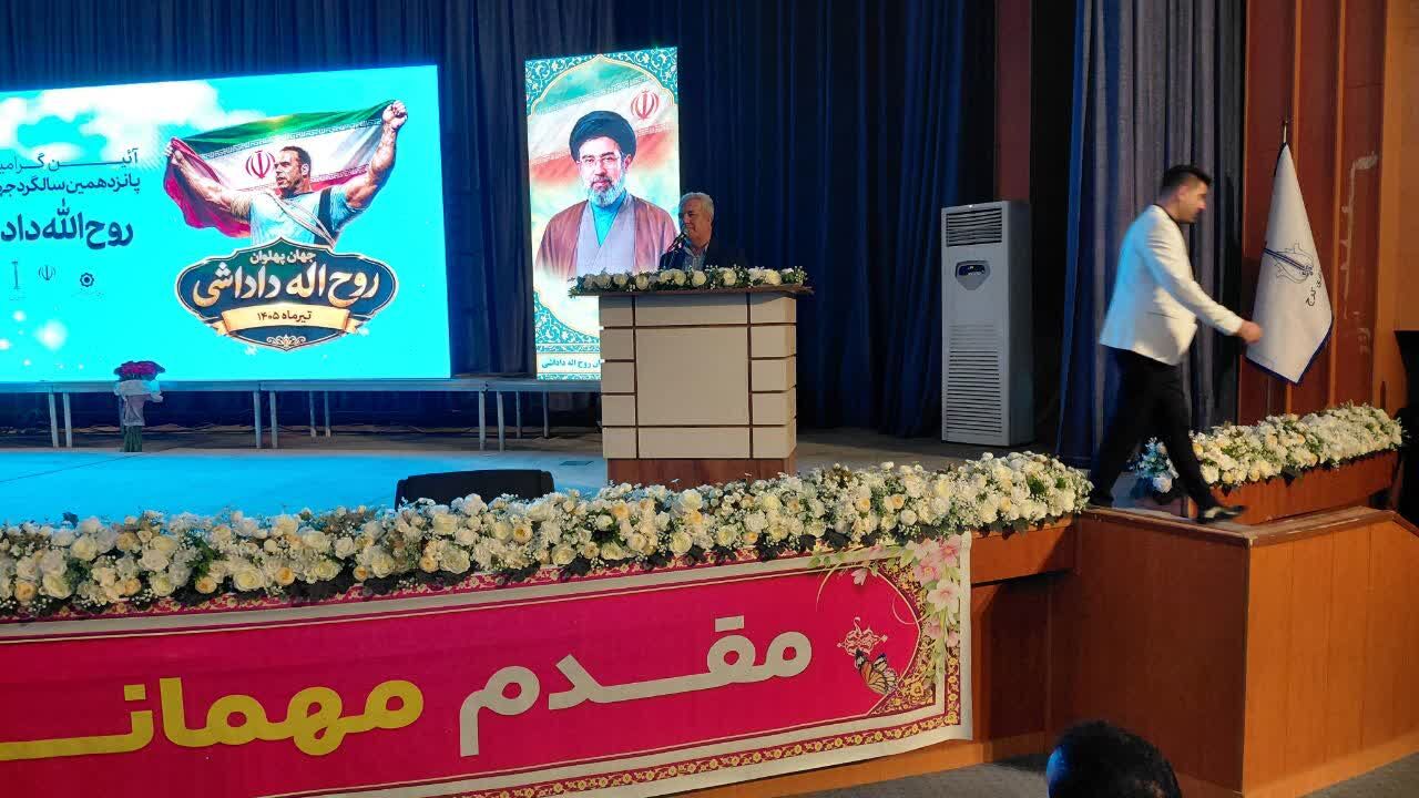 رییس فدراسیون بدنسازی: پهلوانان باید شبیه حرف‌هایشان باشند