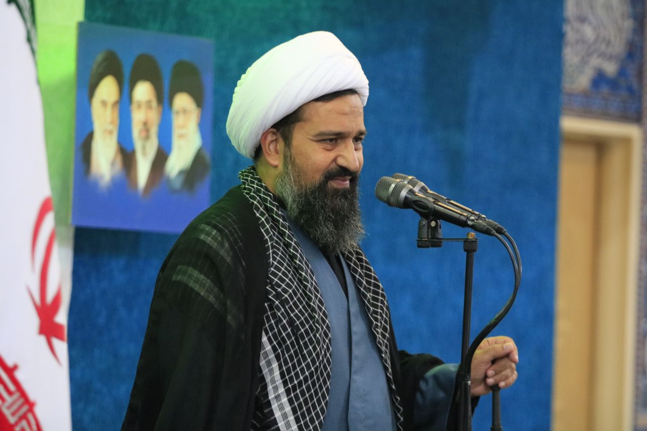 هشدار امام‌جمعه نسبت به «جنگ روانی و تنش‌زایی دشمن» در نوار ساحلی ایران