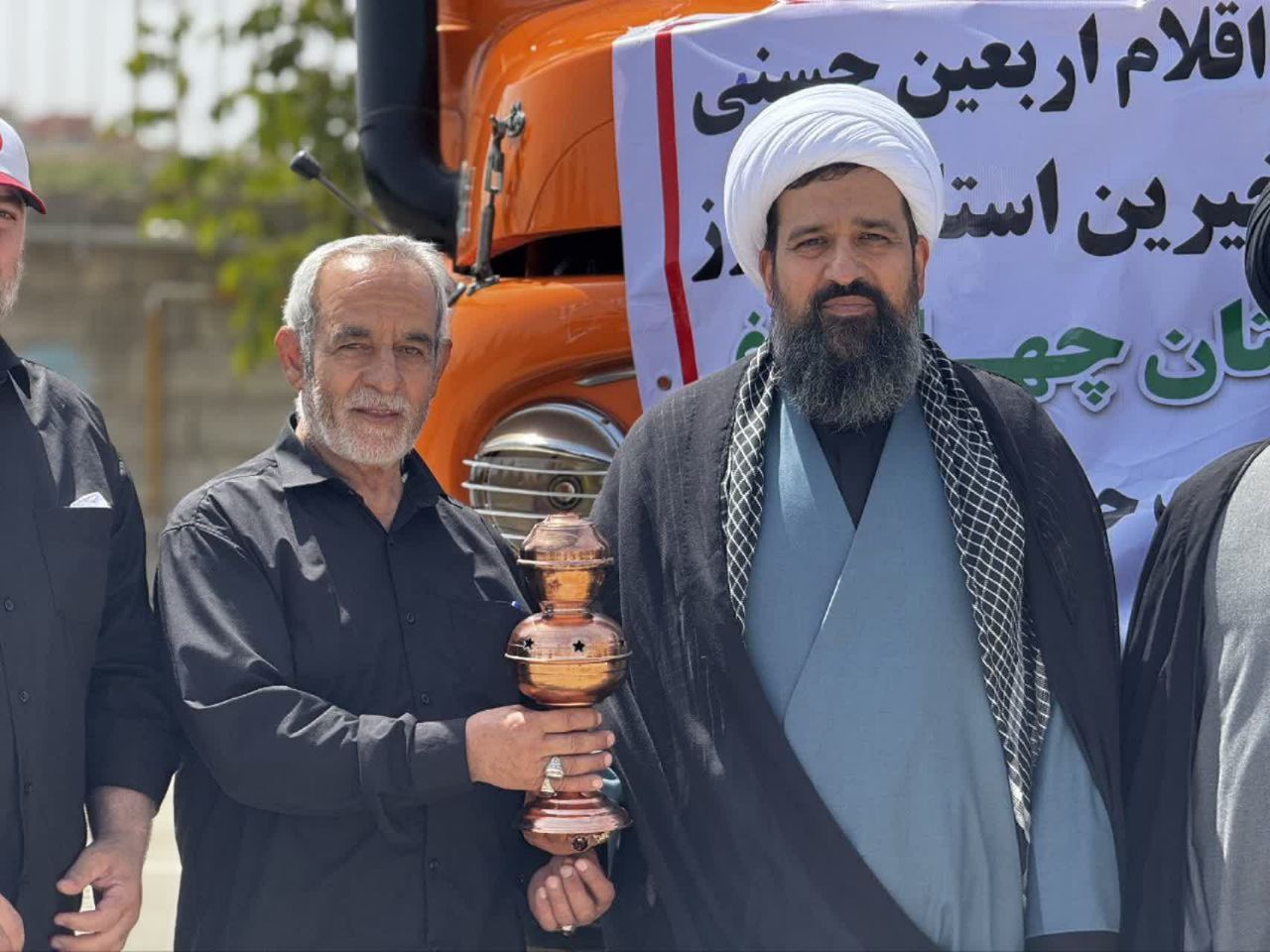 از چهارباغ تا نجف، خدمت مردمی اربعین راهی شد