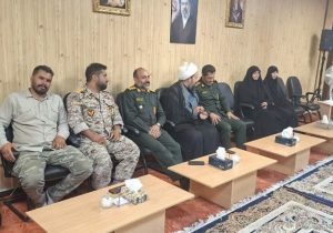 دیدار فرمانده سپاه شهرستان چهارباغ با امام جمعه شهرستان چهارباغ حجت الاسلام والمسلمین آقای مهدی دربانی به مناسبت ۵ مرداد سالروز اقامه نخستین نماز جمعه پس از پیروزی انقلاب اسلامی