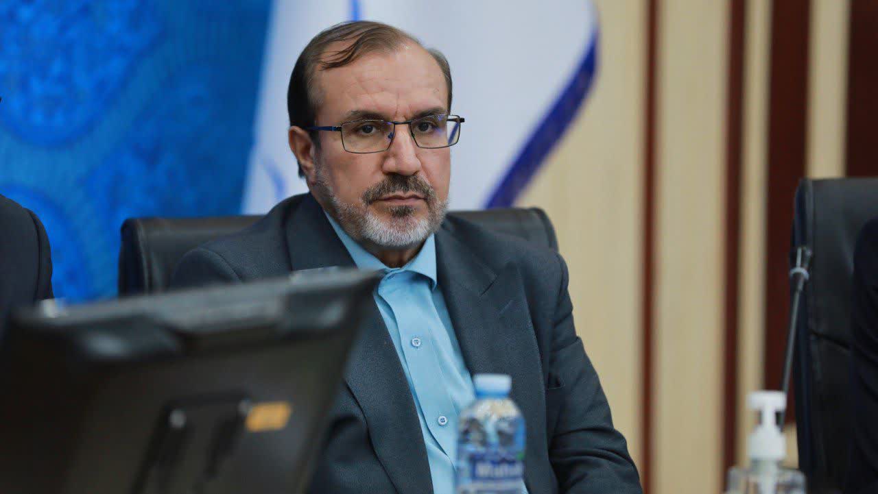 دولت به‌جای شوک بنزینی با قاچاق مقابله کند
