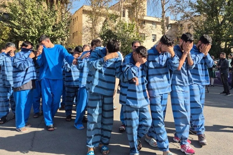پیگیری ادامه تحصیل نوجوانان مددجو در کانون اصلاح و تربیت البرز