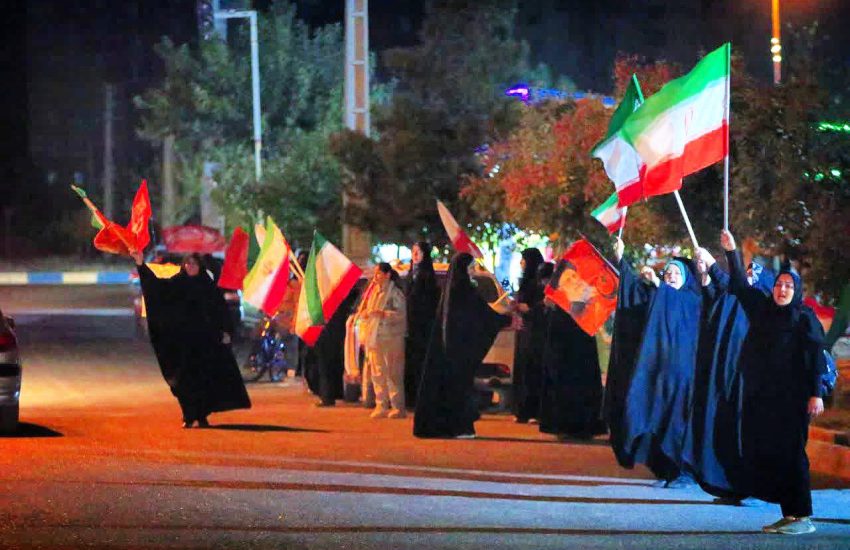 شب ۲۱۷، مشق پایداری در چهارباغ نوشته شد